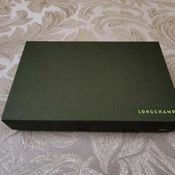 Longchamp Long Lilac Continental Wallet - Picture 5 of 8